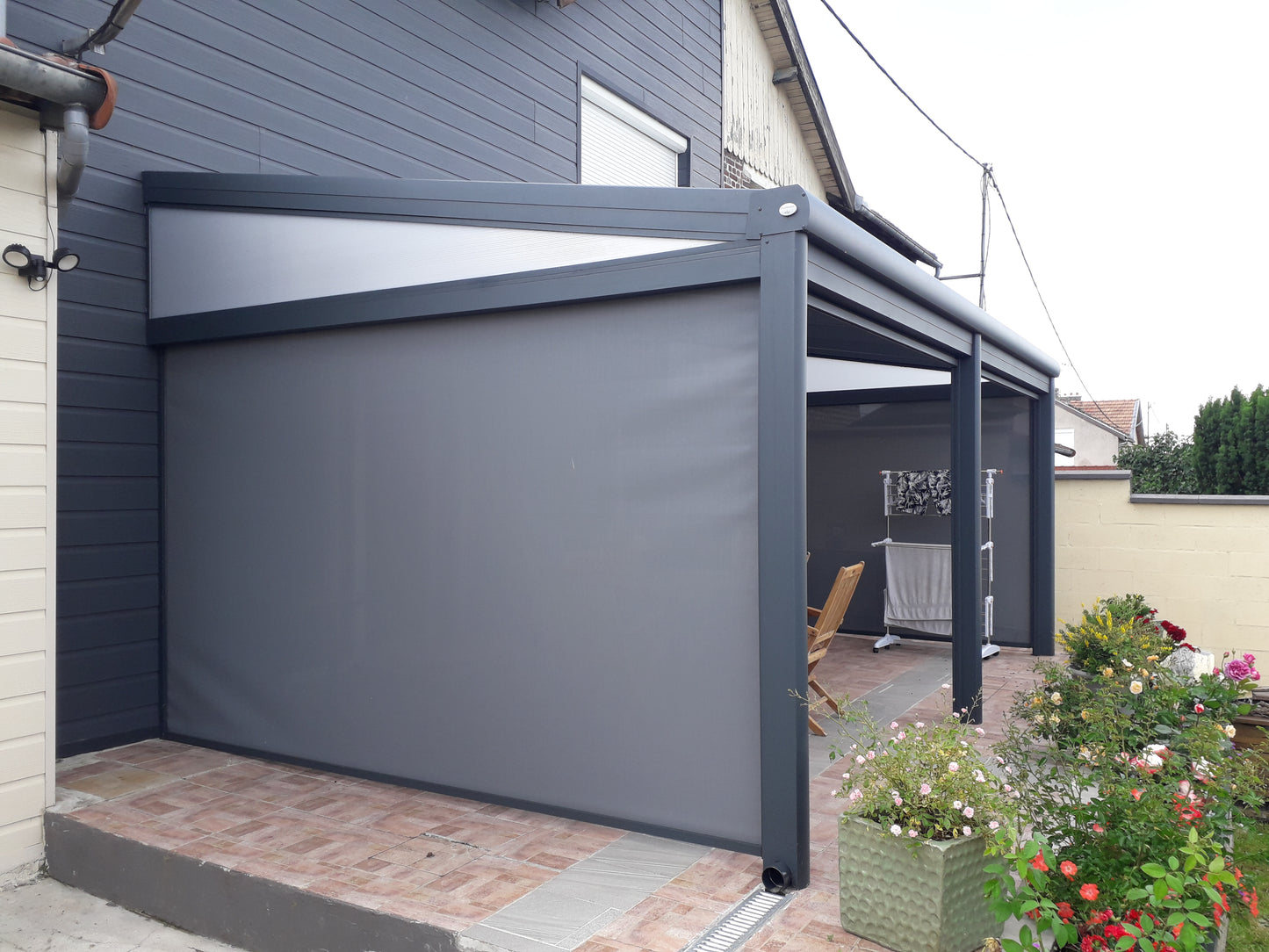 Screen Zip Store Vertical